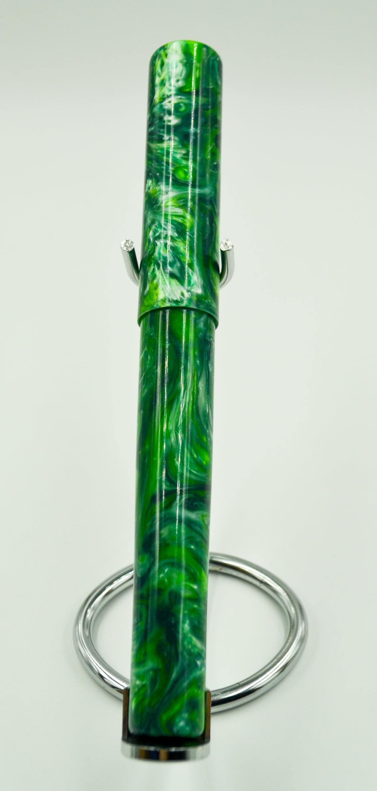 M506C (Evancio) - Frog Pond Lava - Bock M nib