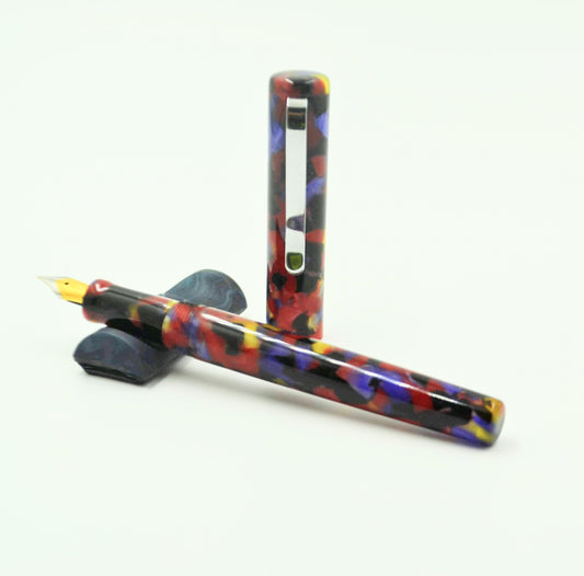 M223C - (Bescheiden) - Fruty Pebbles resin