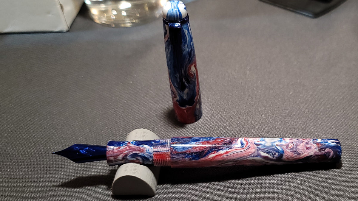 F14 - Federalist Pens and Paper Collaboration "Stars and Stripes"