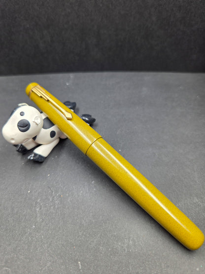 F14 - Americana Pro - Yellow Ebonite