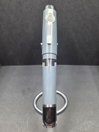 B46 - König - Battleship Grey w/Black trim