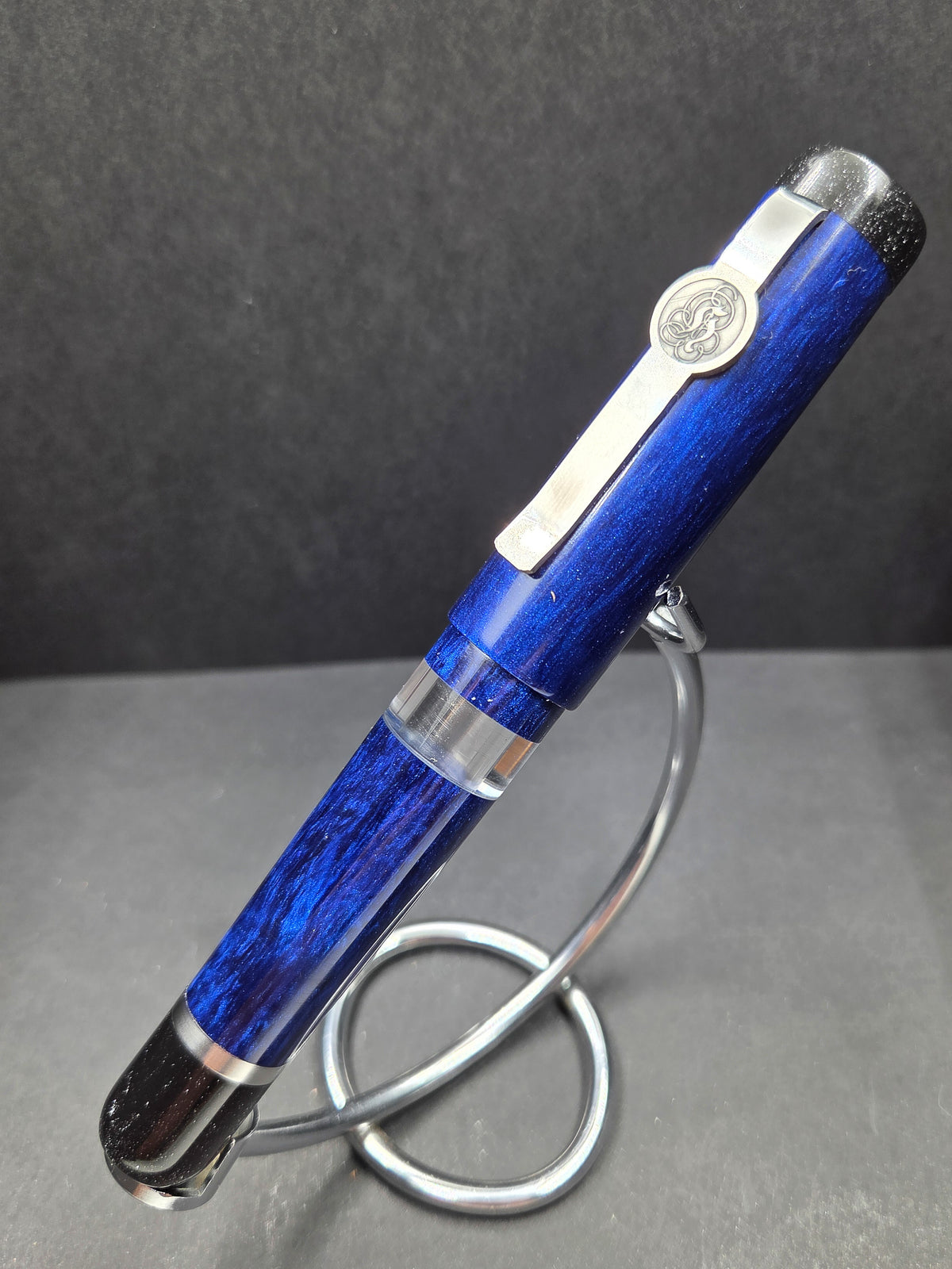 B46 - König - Sapphire blue w/black Trim
