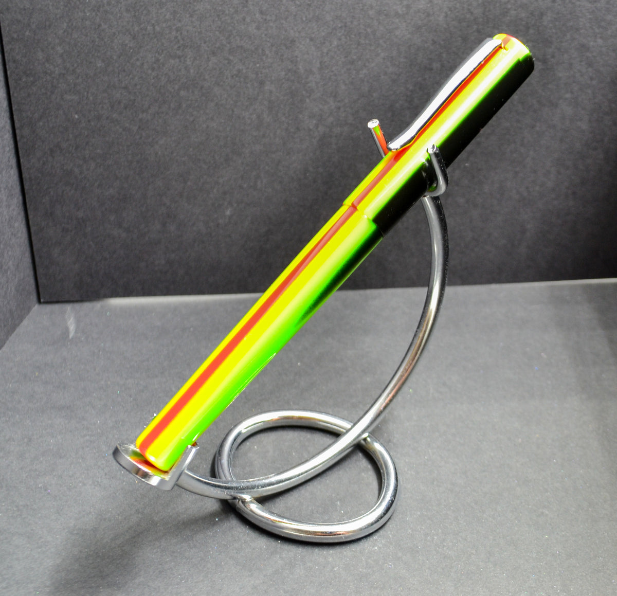 B14 - (Vintage Bexley) - That 70's Pen