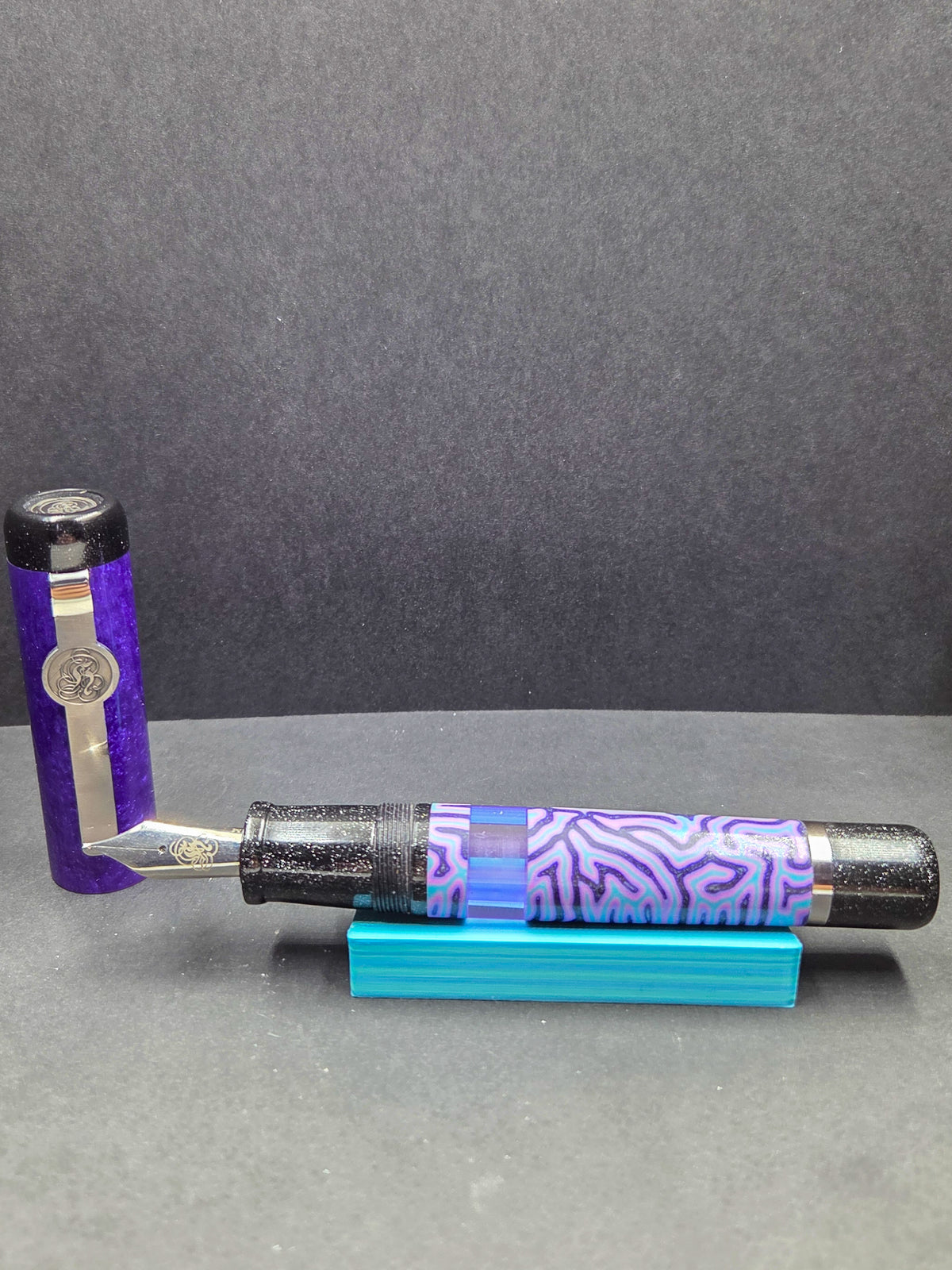 B46 - König - Violet Tendencies Crazy Fiber - Piston FIller (Purple/black accents)
