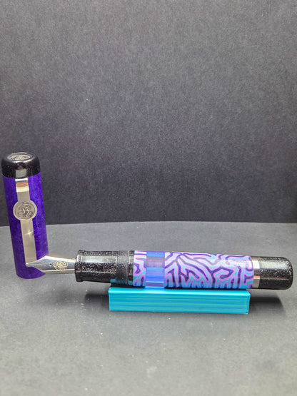 B46 - König - Violet Tendencies Crazy Fiber - Piston FIller (Purple/black accents)