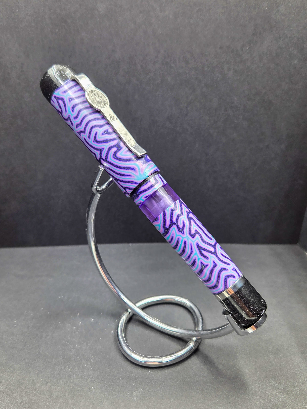 B46 - König - Violet Tendencies Crazy Fiber - Piston FIller (Black accents)