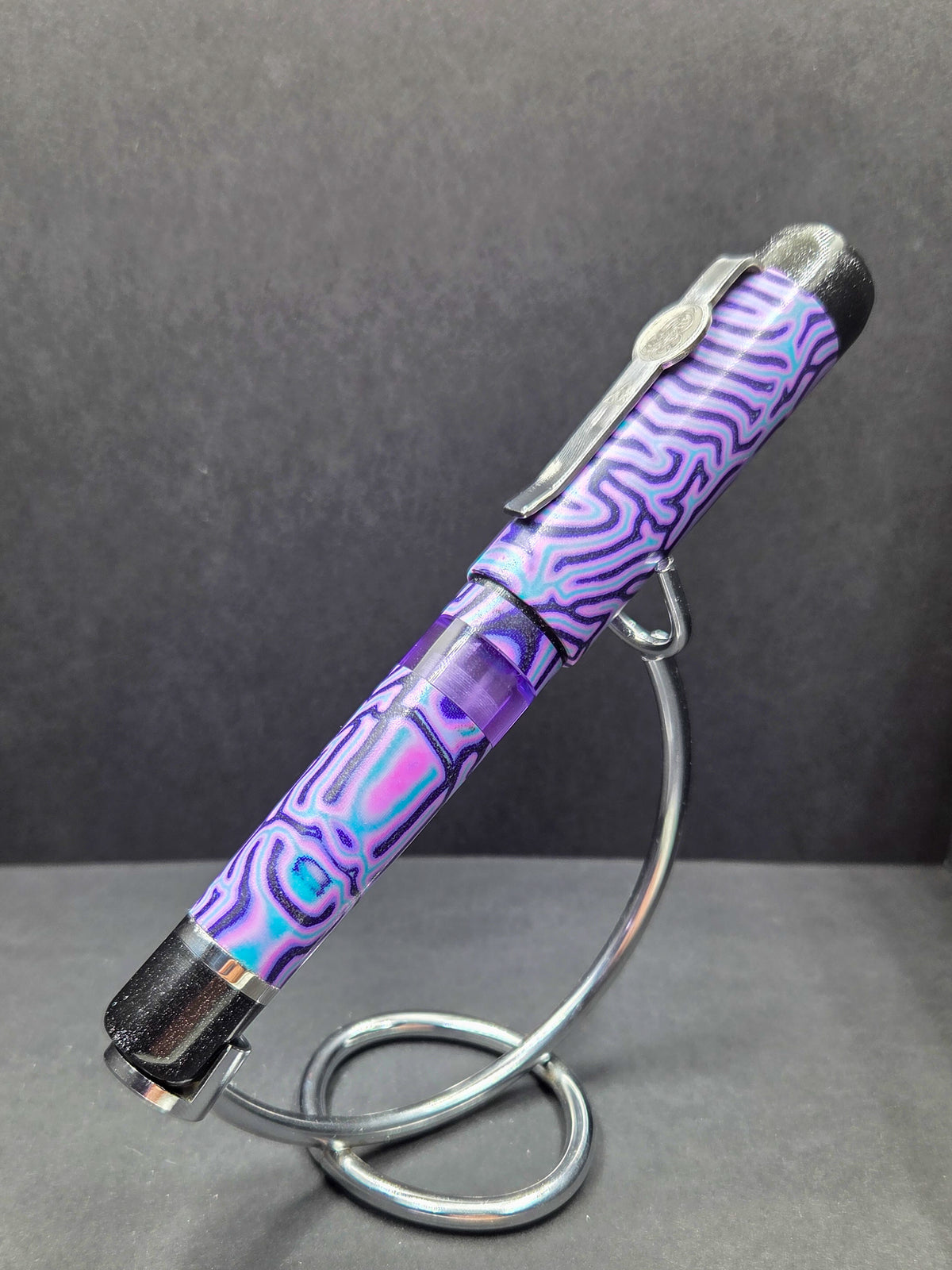 B46 - König - Violet Tendencies Crazy Fiber - Piston FIller (Black accents)