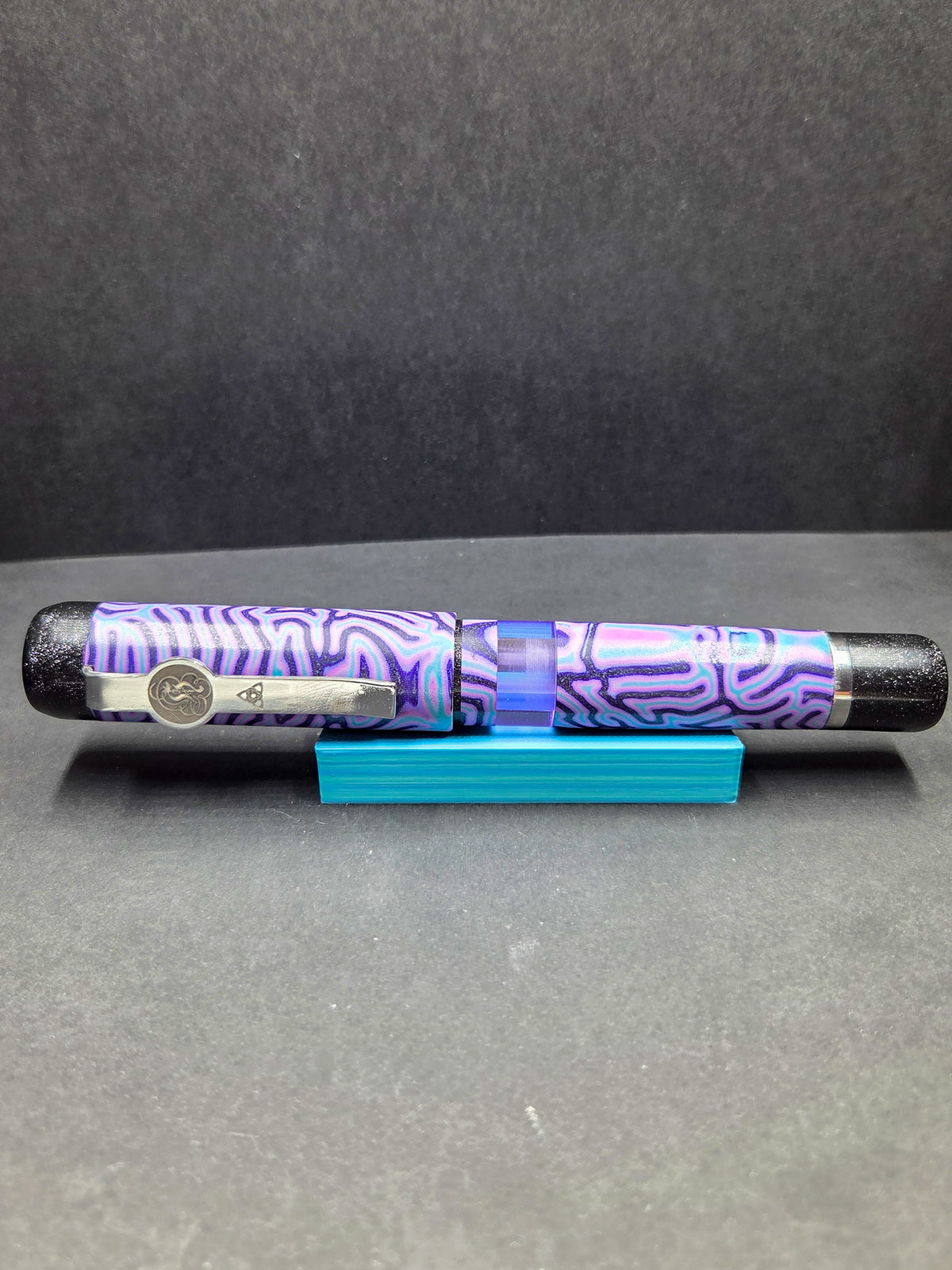 B46 - König - Violet Tendencies Crazy Fiber - Piston FIller (Black accents)