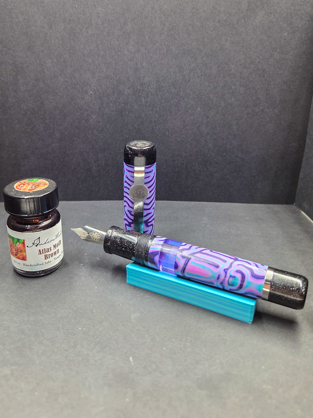 B46 - König - Violet Tendencies Crazy Fiber - Piston FIller (Black accents)
