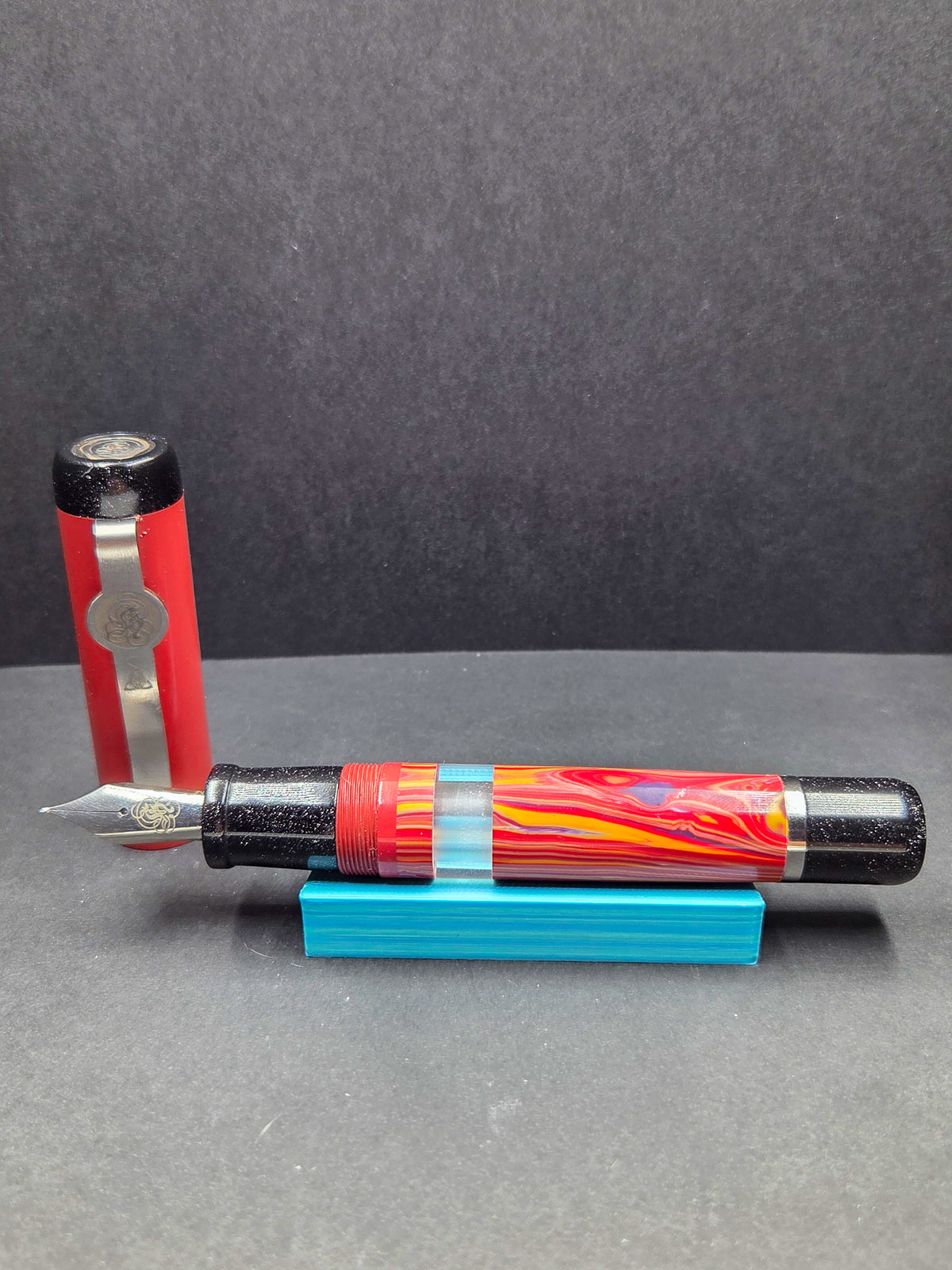 B46 - König - Synthetic Stone with Red Ebonite and black accents