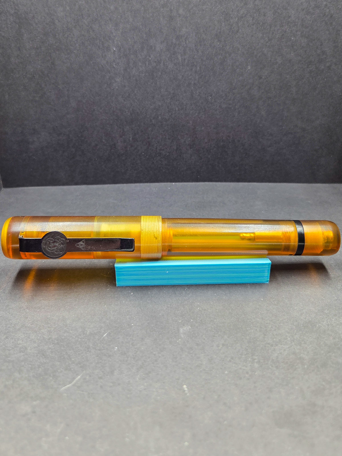 B46 - König - Ultem with black metal accents