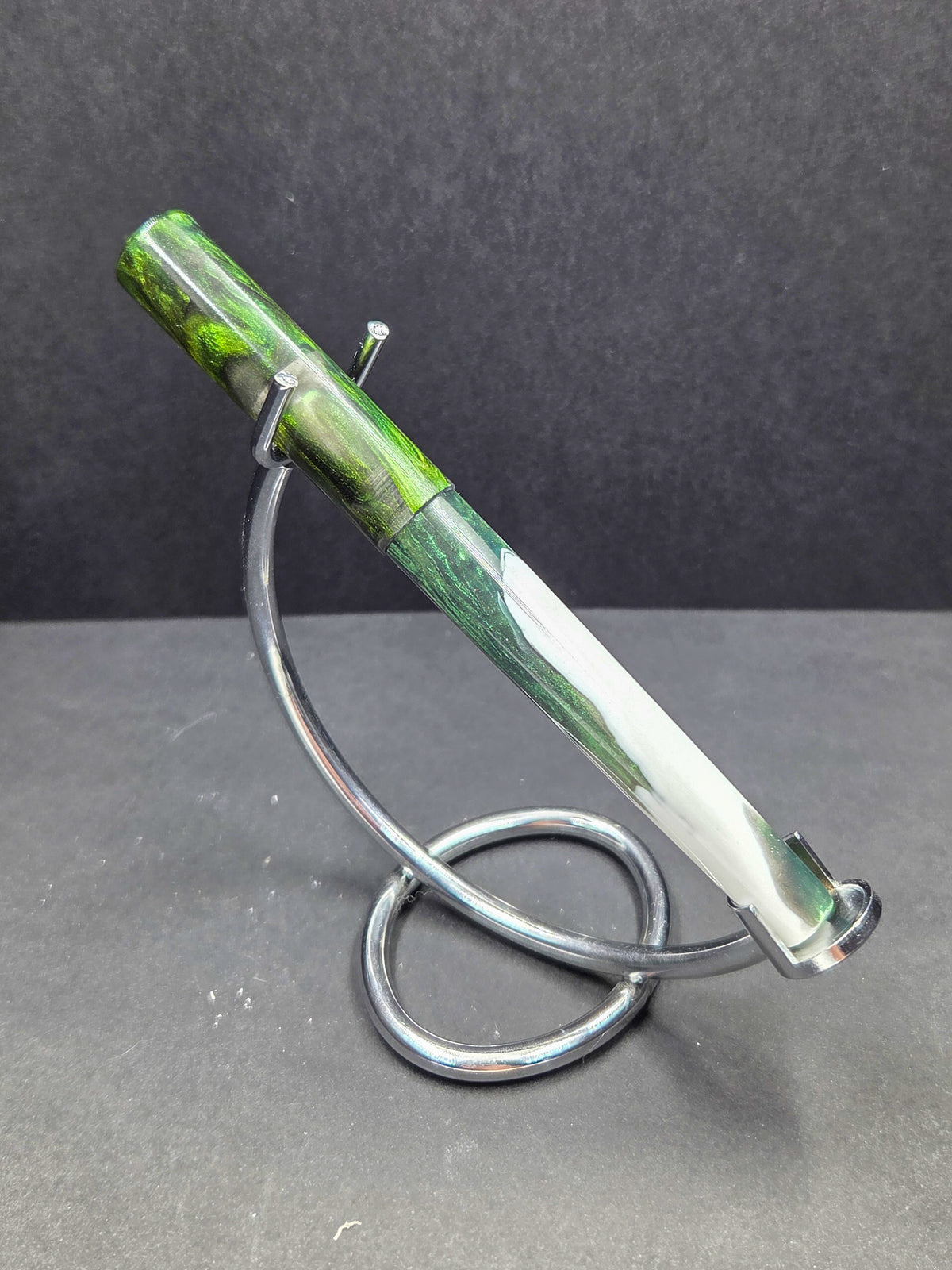 B14-  Erste - Green-white