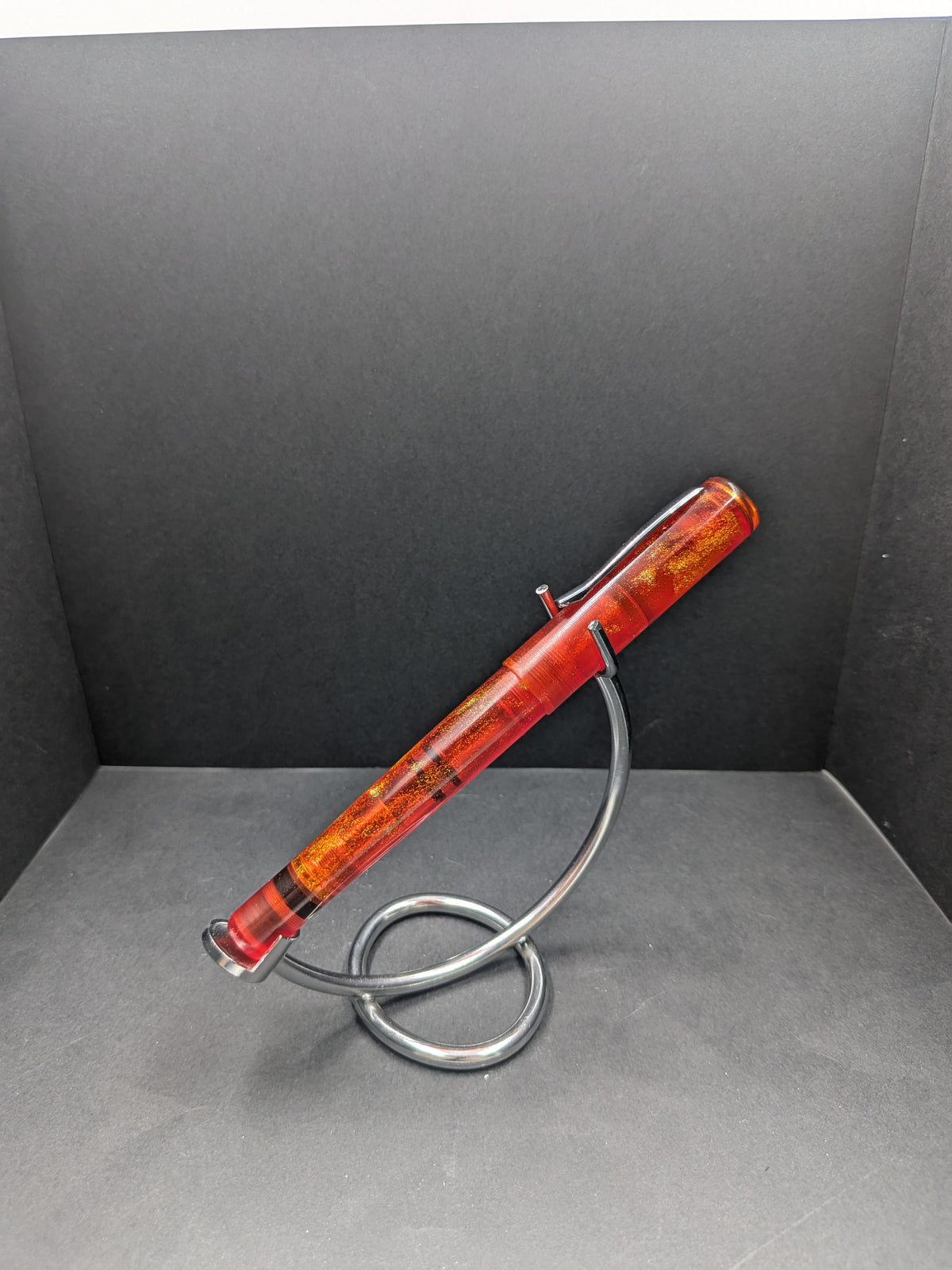 B24 - (Brooks)- Kolbenfüller - Fire Opal