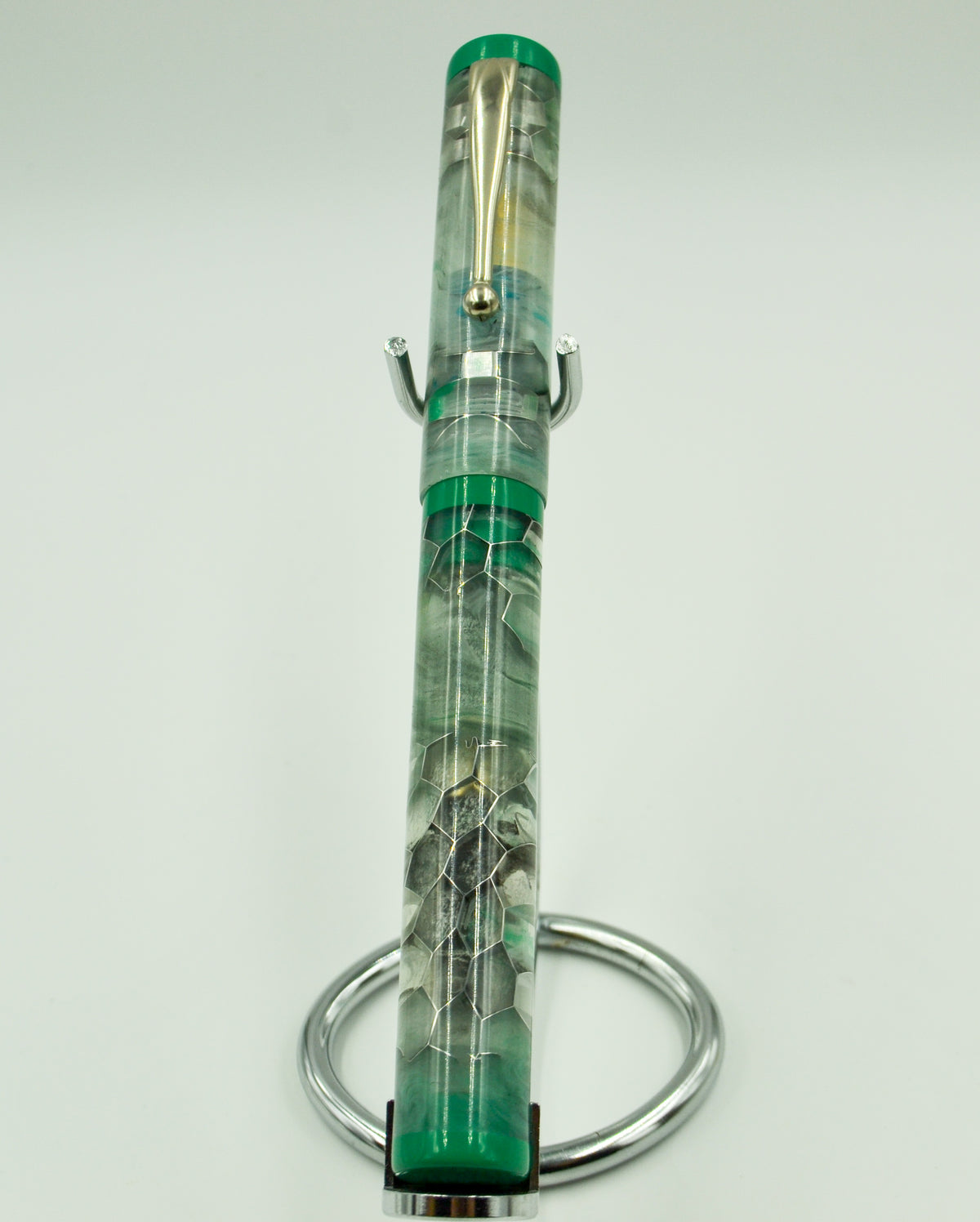 M834A - Teal honeycomb demonstrator with Ebonite accents - Jowo 1.1 two tone ( Black Ruthenium -Rhodium)