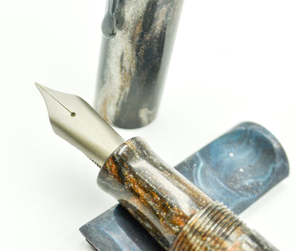 M566C - (Evancio) - Heimdallr resin - BOCK #8 Titanium F nib w-ebonite feed