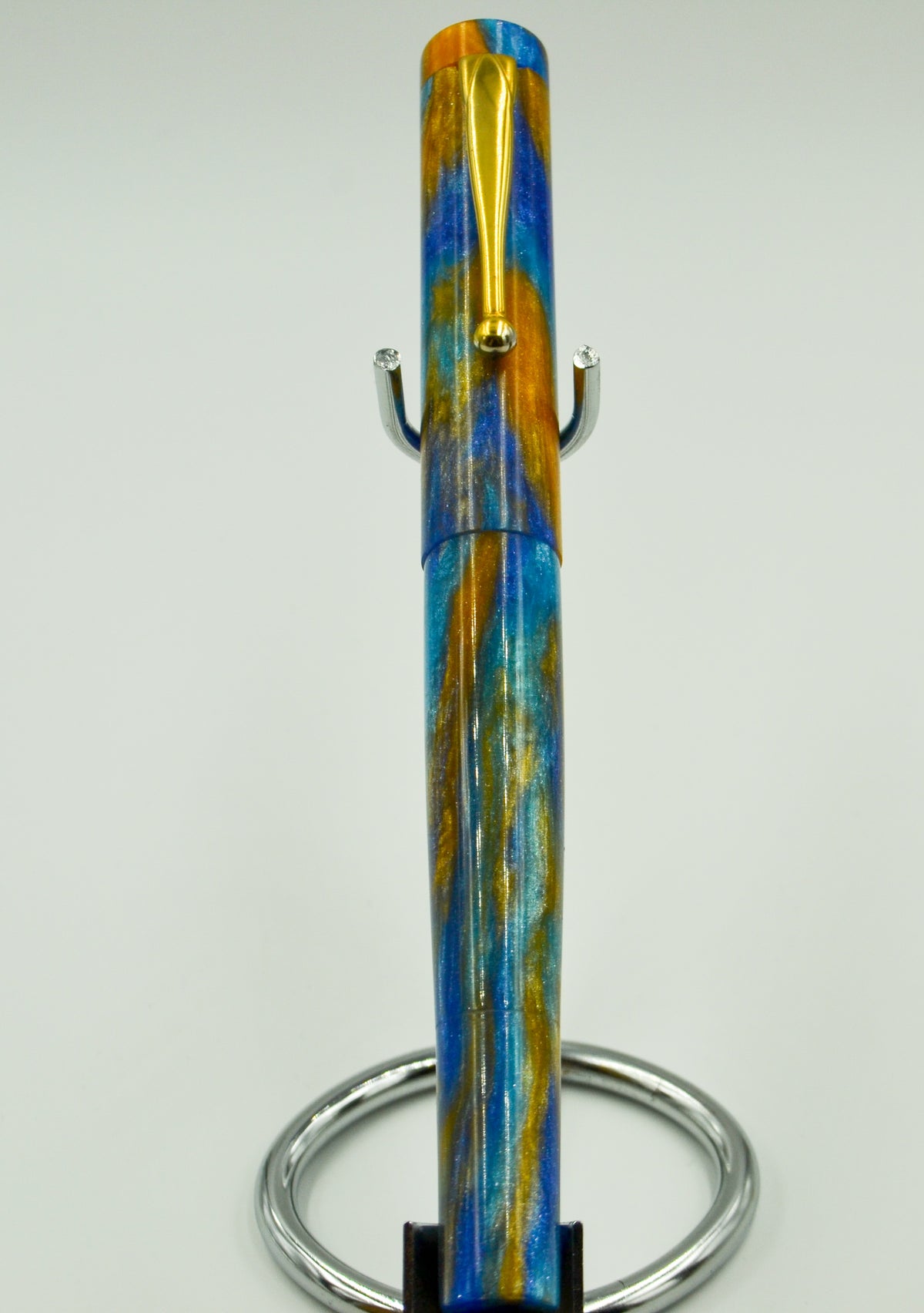 M414C - Blue Macaw Diamond Cast