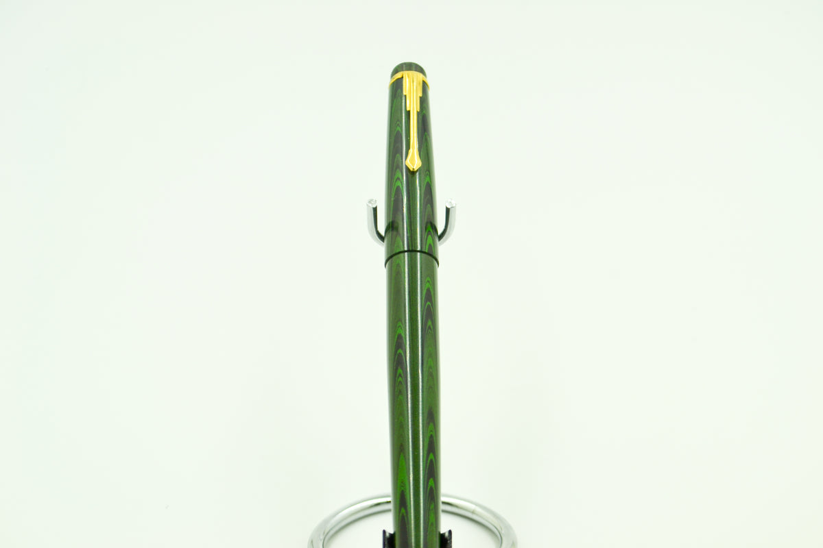 M613C - Americana Slim Black-Green Ebonite