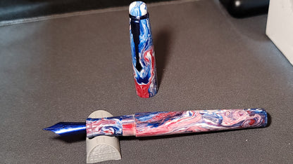 F14 -  Federalist Pens and Paper Collaboration "Stars and Stripes"